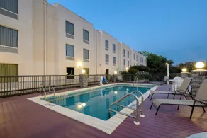 Red Roof Inn Pensacola Fairgrounds - Pool