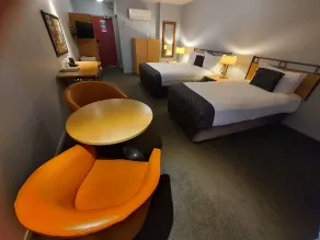 Off Broadway Motel - Habitación