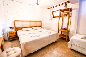 Eftelya Bozcaada - Bathroom