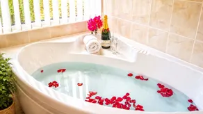 ARDEN HILL FARM HOUSE * sover 16 * HOT TUB * Snooker Bord * Amazing Views * - Badeværelse