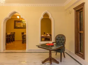 Baber Mahal Vilas - The Heritage Hotel - Restaurante