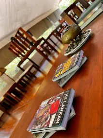 Yala Hotel Lion Air Conditioned Luxury - Reception