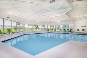 Wingate by Wyndham Wichita Airport - Pool