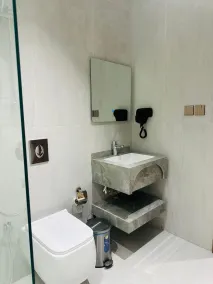 Diamond Base - Bathroom