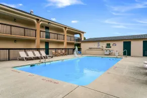 Quality Inn Battleboro - Rocky Mount - Pool