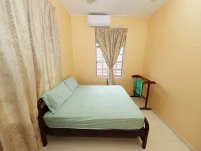 OYO 91004 Homestay Masjid At Taqwa (Syariah) - Værelse
