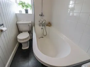 5 East Street - Bathroom