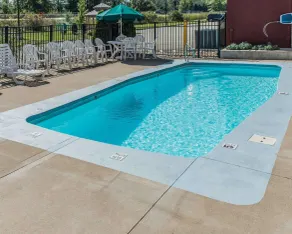 Quality Inn Belle Vernon - Pool