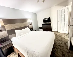 MainStay Suites Madison Airport - Chambre