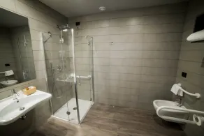 Hotel San Giovanni Roma - Bathroom