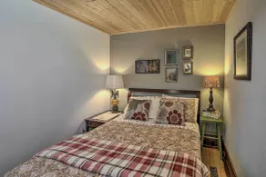 Renovated Historic Church Along Namekagon River! - Room