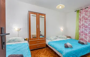 2 Bedroom Gorgeous Apartment In Njivice - Room