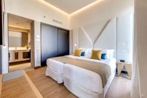 Occidental Diagonal 414 - Room