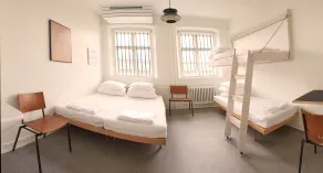 SleepIn FÆNGSLET - Room
