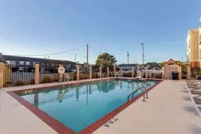 Comfort Suites Natchitoches - Piscine