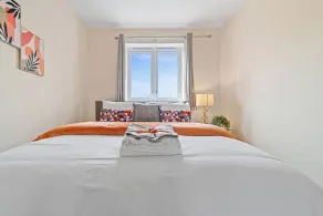 Cosy 3 bedroom spacious House - Zimmer