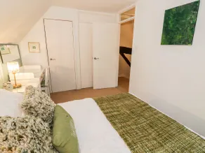 Hock-tide Cottage - Chambre