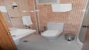 Nas Hotel - Baño