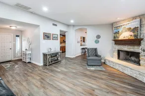 Lake Gem: Private Dock & Large Patio in Lewisville - Innvendig