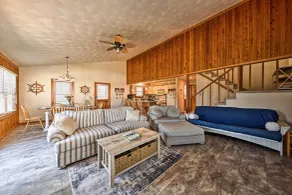 Private Boat Dock: Fun OBX Family Getaway w/ Deck - Interiör