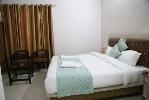 Hotel Yog Tapovan - Quarto