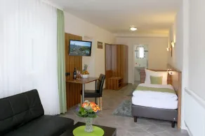 Hotel Garni Goldene Traube - Chambre