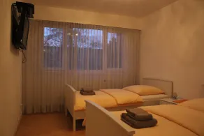 STUDIO 50m de gare de st-louis - Chambre
