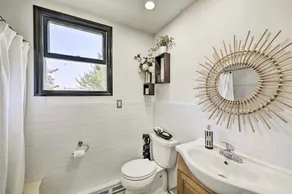 Garden Oasis Freeport Getaway < 7 Mi to Long Beach - Baño