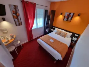 Cit'Hotel Les Atlantes Royan parking privé - Værelse