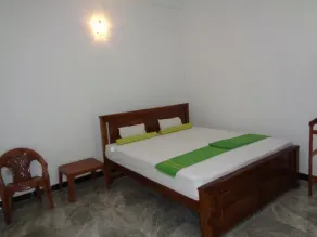 Jayaru Guest House - Chambre