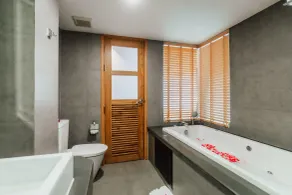 The Lunar Patong - Salle de bain