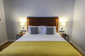 PREMIER SUITES Dublin, Ballsbridge - Room