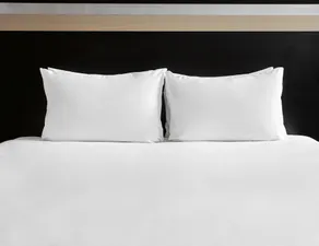 Holiday Inn London Luton Airport by IHG - Room