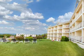 Apple Tree Inn; SureStay Collection by Best Western - Vue de la chambre