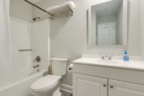 Waterfront Alabama Vacation Rental w/ Deck - Interior