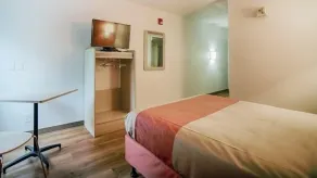 Motel 6-Albany, NY - Zimmer