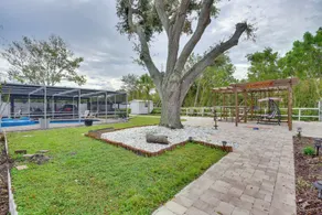 Convenient Sarasota Studio w/ Lush Backyard! - Interior