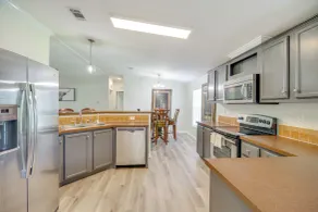 Near Rocket Launches & Beaches! Cocoa Family Home - Interiör