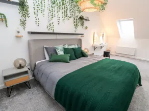 20 Bishops Way - Room