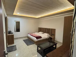 Hotel Kuber Palace Badrinath - Habitación