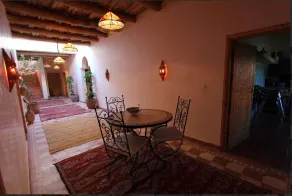 Maison d'Hôtes Agdal Telouet - Sitzecke in der Lobby
