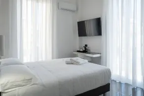Domea Superior Rooms Bed and Breakfast - Room