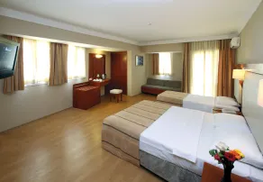 Julian Club Hotel - Room