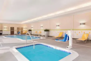 Fairfield Inn & Suites by Marriott Pittsburgh Airport/Robinson Township - Pool
