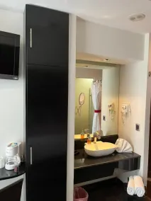 Zújmú Business Boutique Hotel - Room