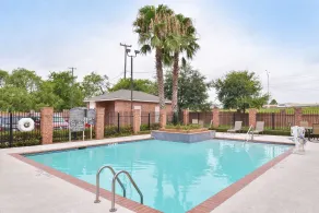 Holiday Inn Express & Suites San Antonio South by IHG - Piscine