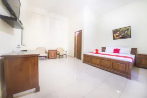 RedDoorz near Nusa Cendana University - Chambre