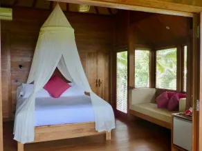 Clove Tree Hill - Room