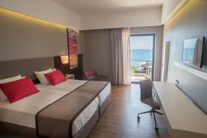 Ramada Plaza by Wyndham Thraki - Vue de la chambre