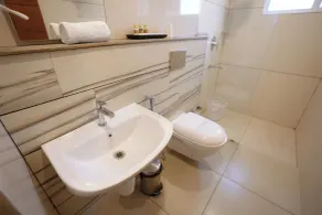 Stayon Hotels - Bathroom